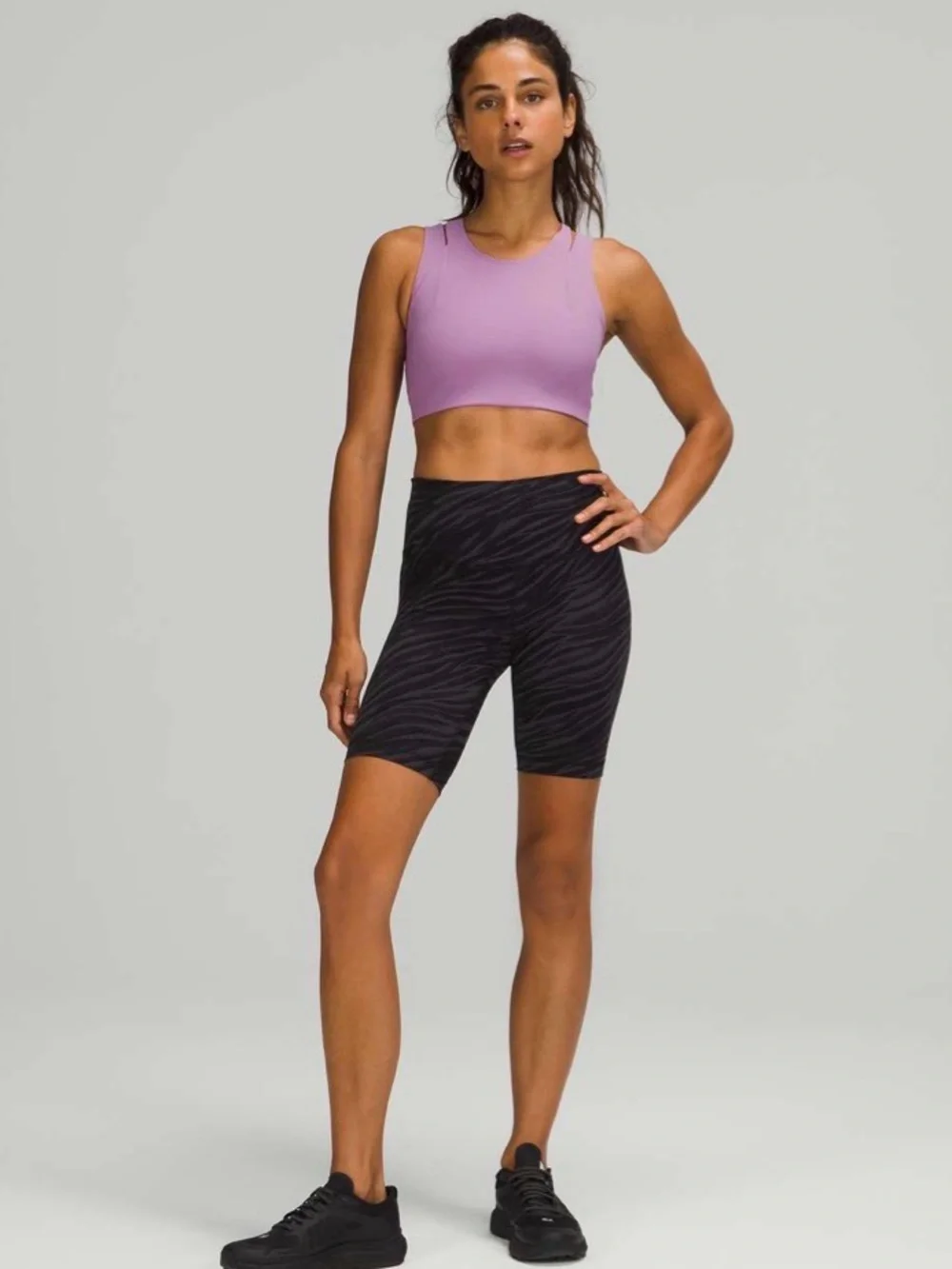 Lululemon strong front sports bra wisteria light purple size 6